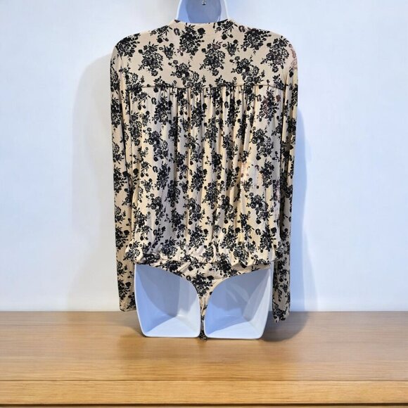 Free People ✦ Floral Print Deep V Bodysuit ✦ Long Sleeve Stretchy Size L NWT - Picture 8 of 14